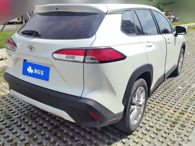 Toyota Corolla Cross — Фото автомобиля 3