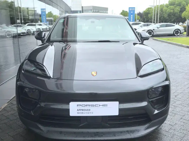 Porsche Macan EV — Фото автомобиля 2