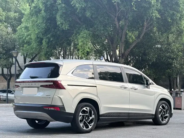 Hyundai Custo — Фото автомобиля 15