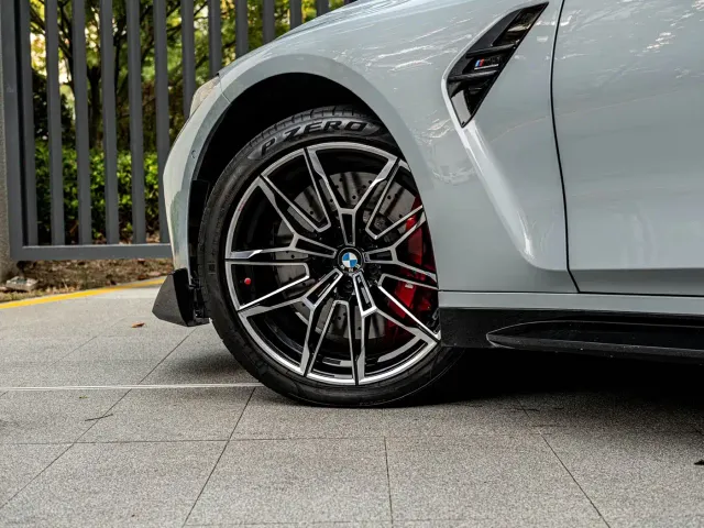 BMW M3 — Фото автомобиля 7