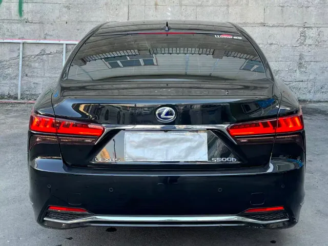 Lexus LS — Фото автомобиля 8