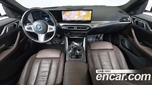 BMW i4 — Фото автомобиля 6