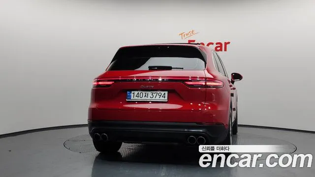 Porsche Cayenne — Фото автомобиля 4