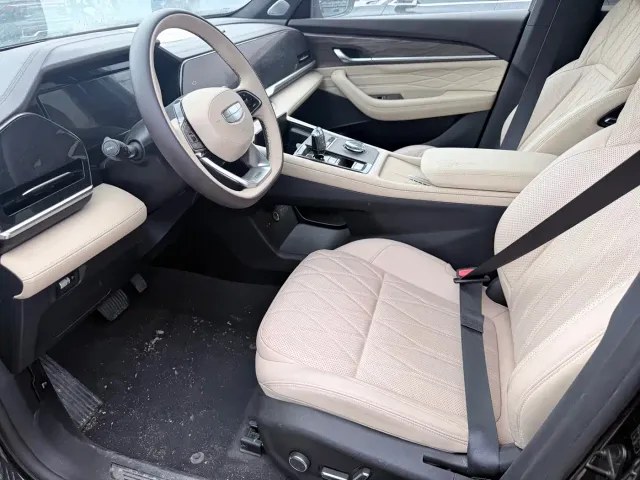 Geely Xingyue L — Фото автомобиля 4