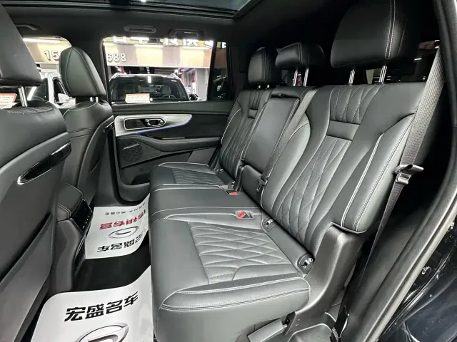 GAC Trumpchi GS8 — Фото автомобиля 28