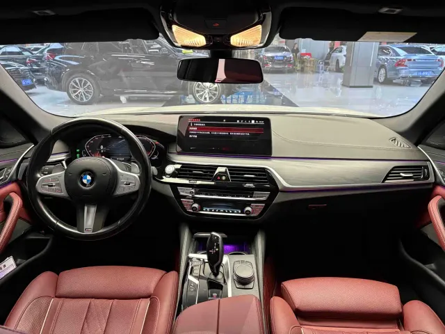 BMW 5 Series — Фото автомобиля 4