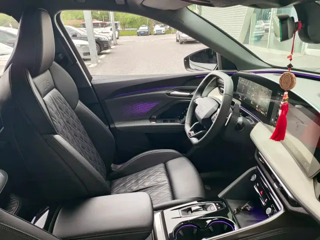 Audi Q5L — Фото автомобиля 13