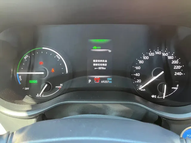 Toyota Granvia — Фото автомобиля 10