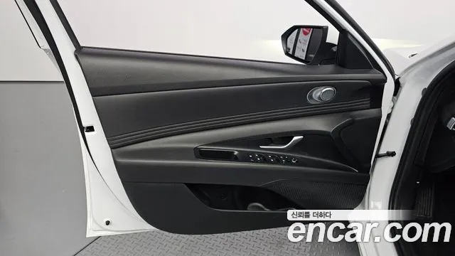 Hyundai Avante — Фото автомобиля 13