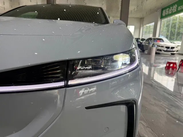 Voyah Auto VOYAH Zhuiguang 2023 4WD Flagship Edition — Фото автомобиля 22