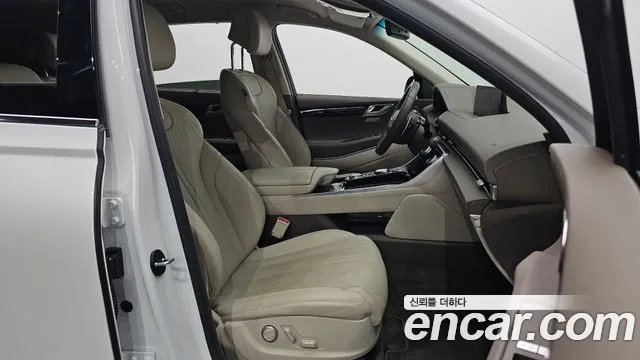 Genesis GV80 2.5T Бензин 2WD — Фото автомобиля 10