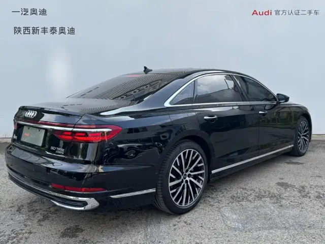Audi A8 — Фото автомобиля 3