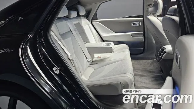 Hyundai Ioniq6 — Фото автомобиля 12