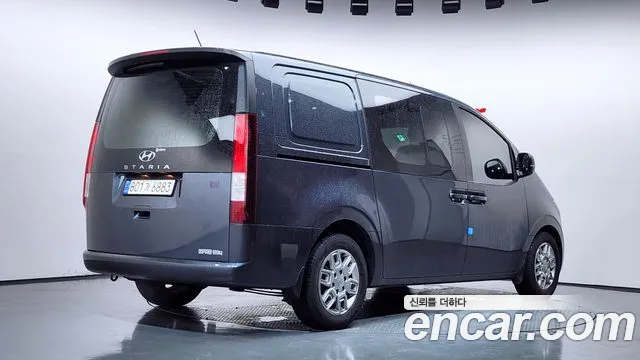 Hyundai Staria Staria L3.5 Карго 5 мест — Фото автомобиля 2