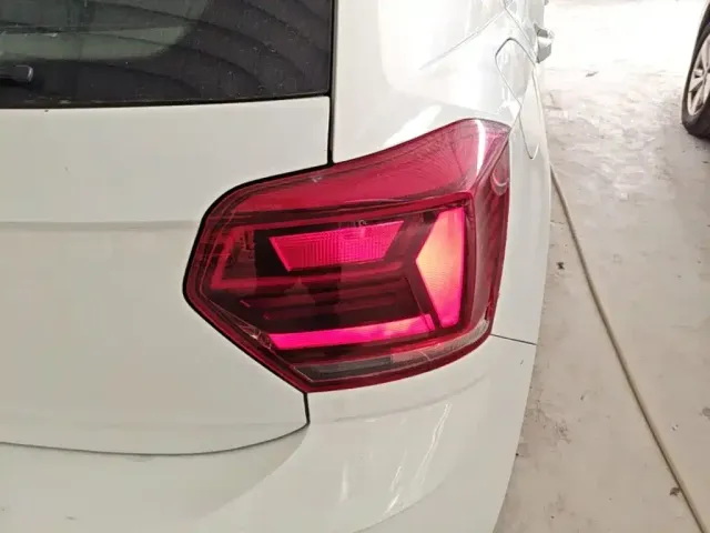Volkswagen Polo — Фото автомобиля 7