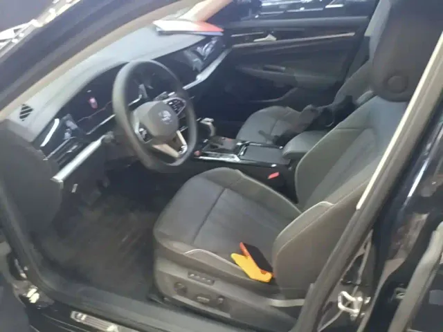 Volkswagen Passat — Фото автомобиля 14