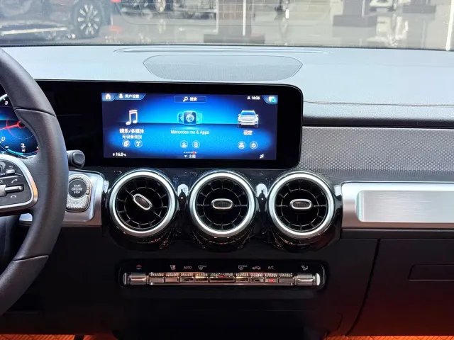Mercedes-Benz GLB-Class — Фото автомобиля 11