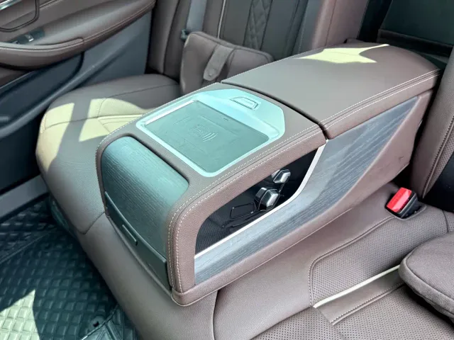 BMW 5 Series — Фото автомобиля 23