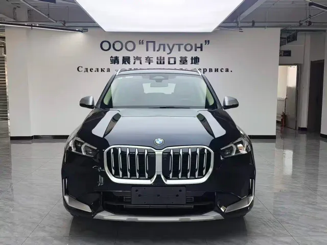 Фотография автомобиля — BMW X1