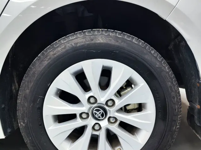 Toyota Corolla — Фото автомобиля 13