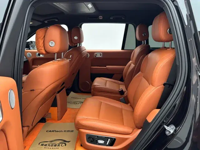 Li Auto L9 — Фото автомобиля 9