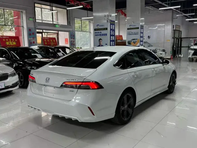 Honda Inspire — Фото автомобиля 4