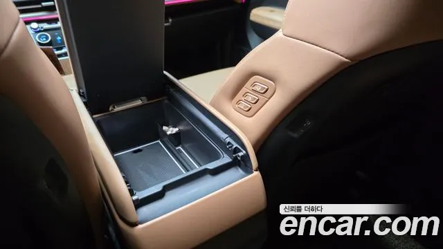 Hyundai Santafe Santa Fe (MX5) Бензин 2.5T 2WD — Фото автомобиля 19