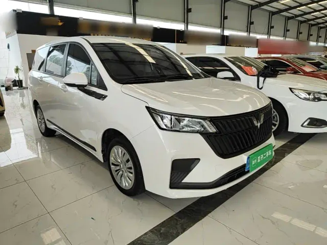 Wuling Motors Wuling Jiachen 2022 1.5L Manual Joy Elite — Фото автомобиля 3