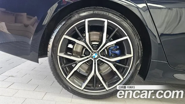 BMW 5 Series G30 — Фото автомобиля 5