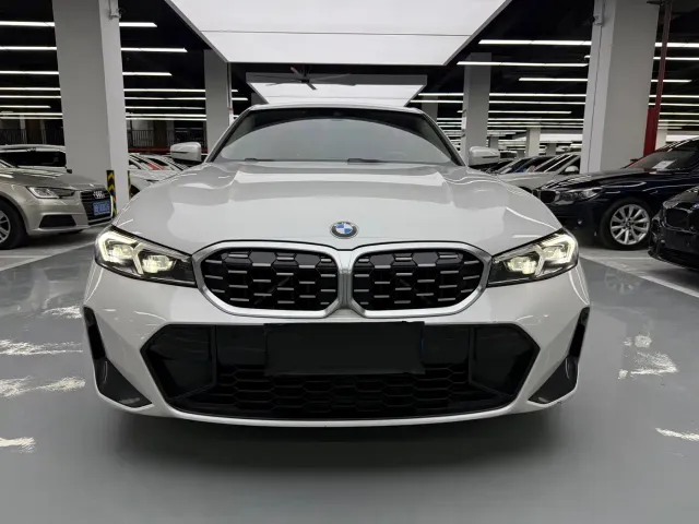 BMW 3 Series — Фото автомобиля 2