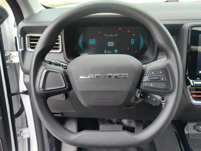 JMC Baodian — Фото автомобиля 16