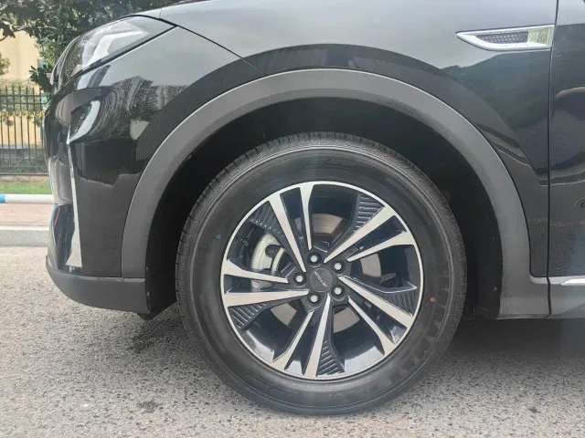 Jetour X70 Plus — Фото автомобиля 16