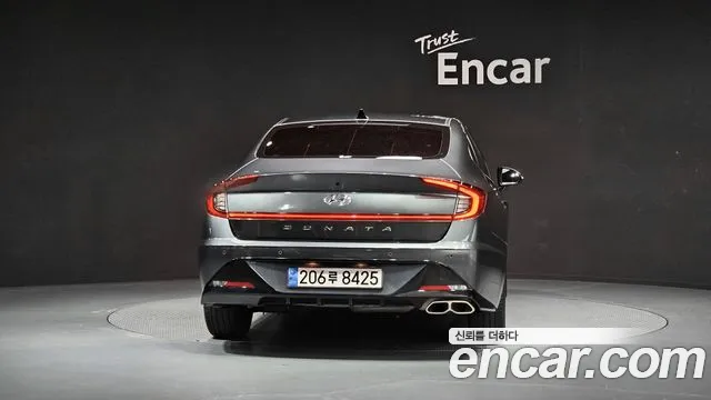 Hyundai Sonata — Фото автомобиля 4