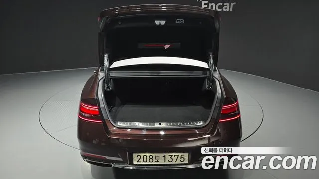 Genesis G90 Бензин 3.5 Turbo e-S/C AWD LWB — Фото автомобиля 30