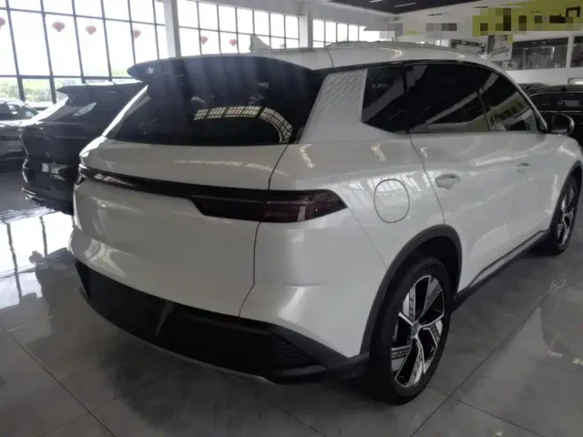 BYD Song Pro — Фото автомобиля 6