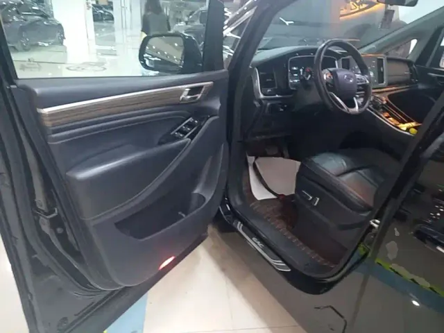 GAC Trumpchi M8 — Фото автомобиля 15