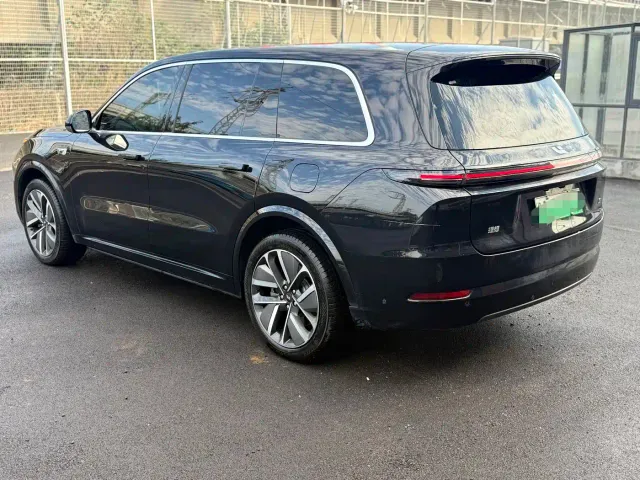 Li Auto L9 — Фото автомобиля 7