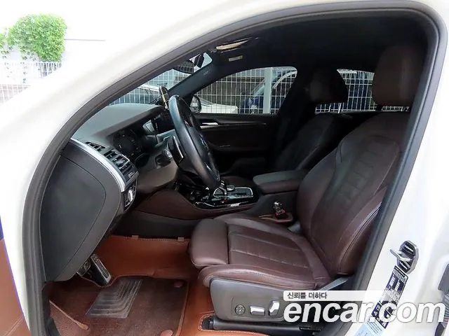BMW X4 xDrive20i M Sport — Фото автомобиля 10