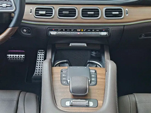Mercedes-Benz GLS-Class — Фото автомобиля 19