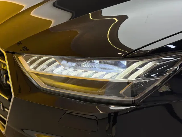 Audi A7L — Фото автомобиля 23