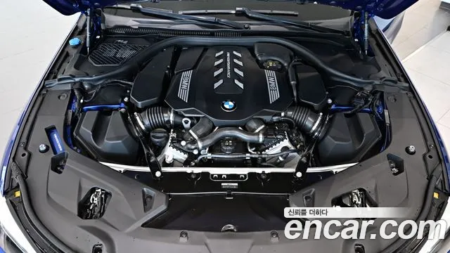 BMW 8-Series — Фото автомобиля 6