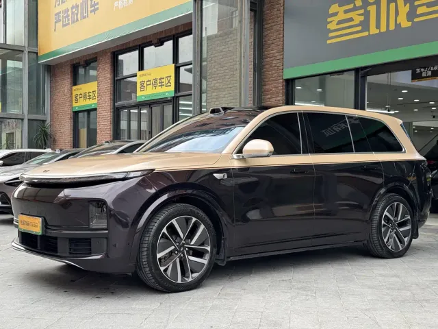 Li Auto L9 — Фото автомобиля 4