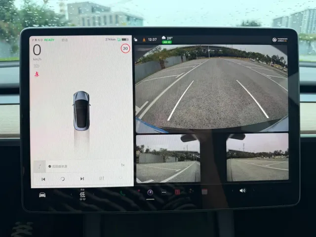 Tesla Model 3 — Фото автомобиля 13