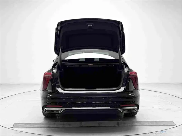Hongqi H5 — Фото автомобиля 15