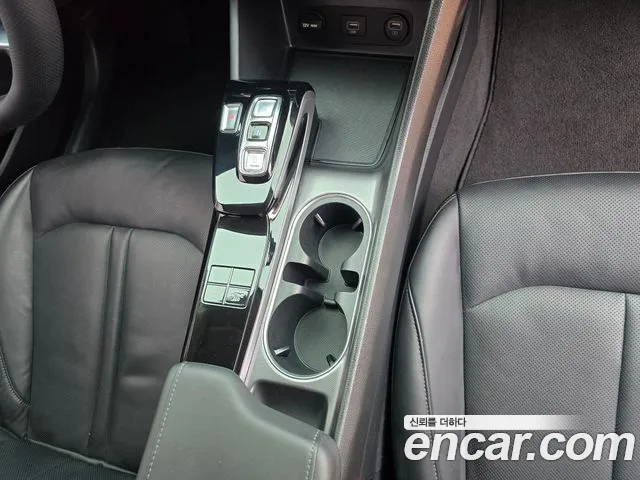 Hyundai Sonata Sonata (DN8) 2.0 LPG(Для проката) — Фото автомобиля 19