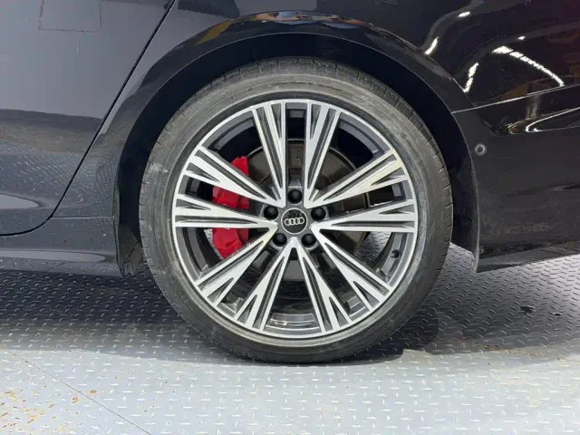 Audi Audi A6L 2024 45 TFSI quattro Premium Dynamic — Фото автомобиля 10