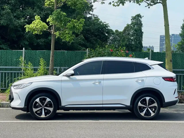 BYD Song PLUS — Фото автомобиля 6