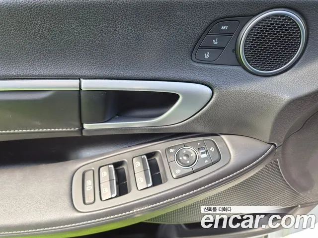 Hyundai Sonata — Фото автомобиля 10