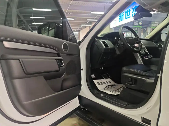 Land Rover Discovery — Фото автомобиля 4