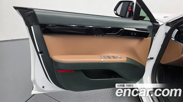 Hyundai Grandeur GN7 — Фото автомобиля 13